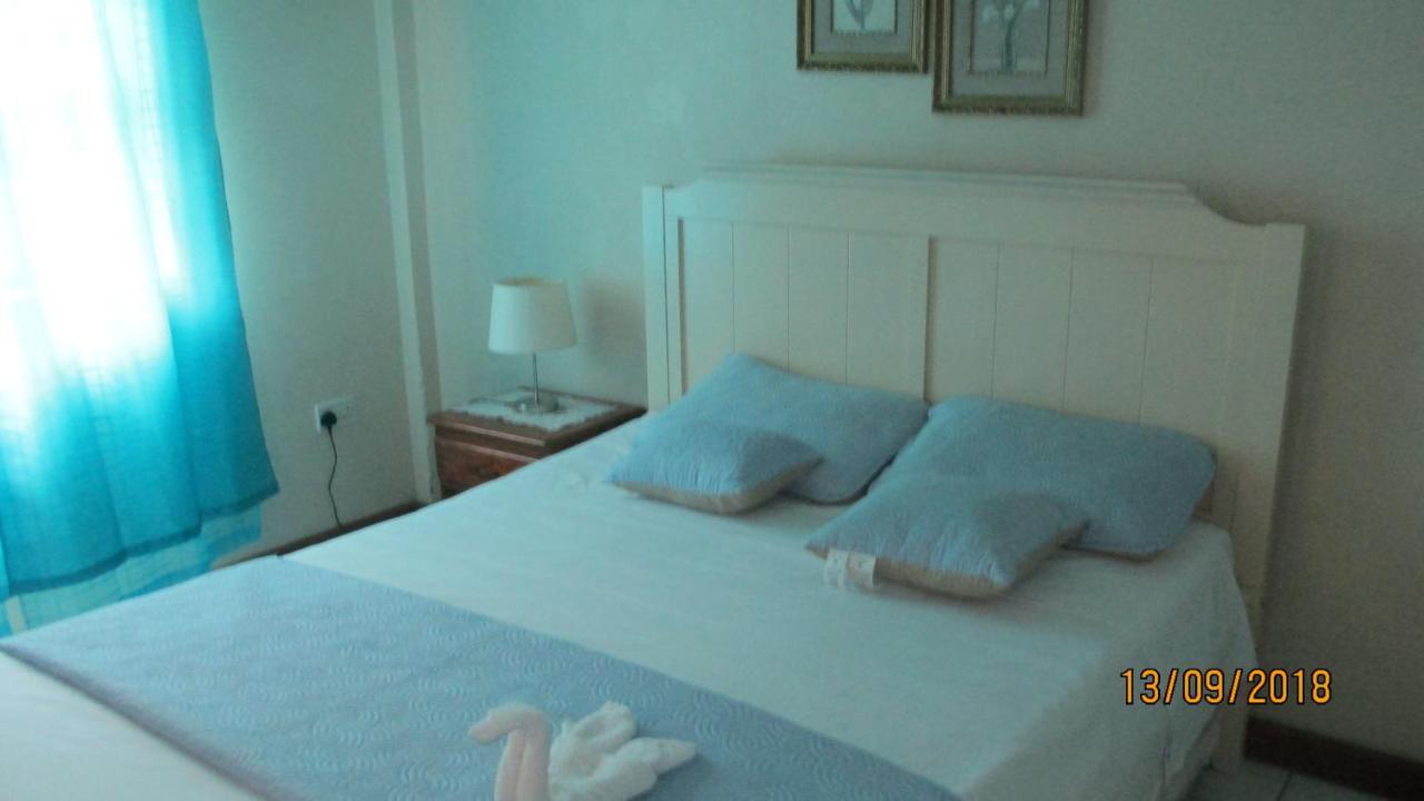 Tropical Breeze Vacation Home And Apartments Gros Islet Exteriér fotografie