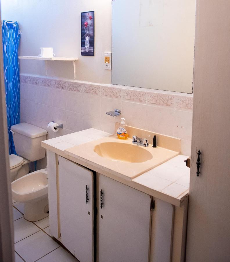 Tropical Breeze Vacation Home And Apartments Gros Islet Exteriér fotografie